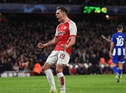 英雄联盟总决赛门票-阿森纳球员表现不俗，客场逆转获胜