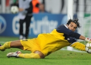 LOL赛事-沪上风暴！切特全能演绎现代篮球范本，上海男篮以柔克刚驯服雷霆