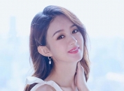 -铁血马竞关键战绝境突围！德里赫特一战封神，三秒内两次挡出巴萨必进球