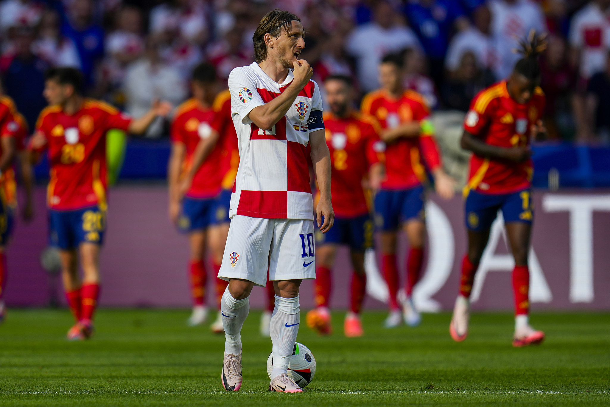 匈牙利队在欧洲杯预选赛中获得胜利 匈牙利队在欧洲杯预选赛中获得胜利