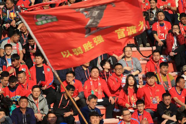 河南建业客场挑战,斩获三分 河南建业客场挑战,斩获三分