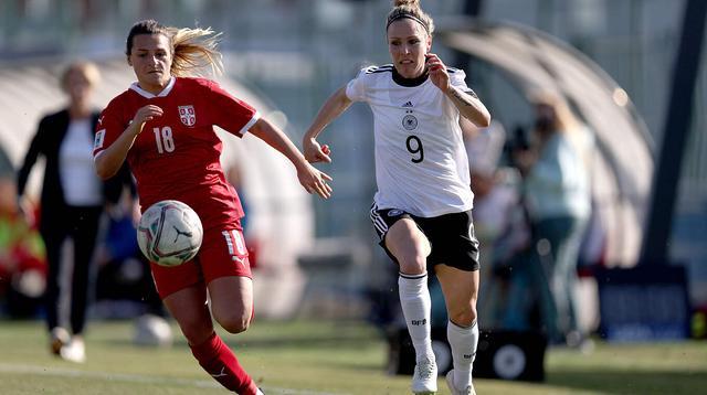 塞尔维亚队实力无双领跑实现女足逆袭 塞尔维亚队实力无双领跑实现女足逆袭