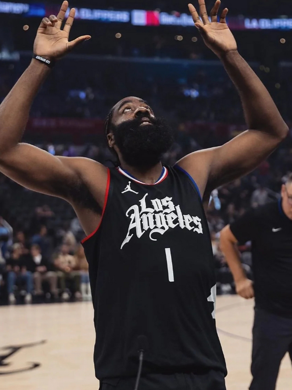 快船队客场大胜,展现出强大的客场作战能力的简单介绍 快船队客场大胜,展现出强大的客场作战能力的简单介绍