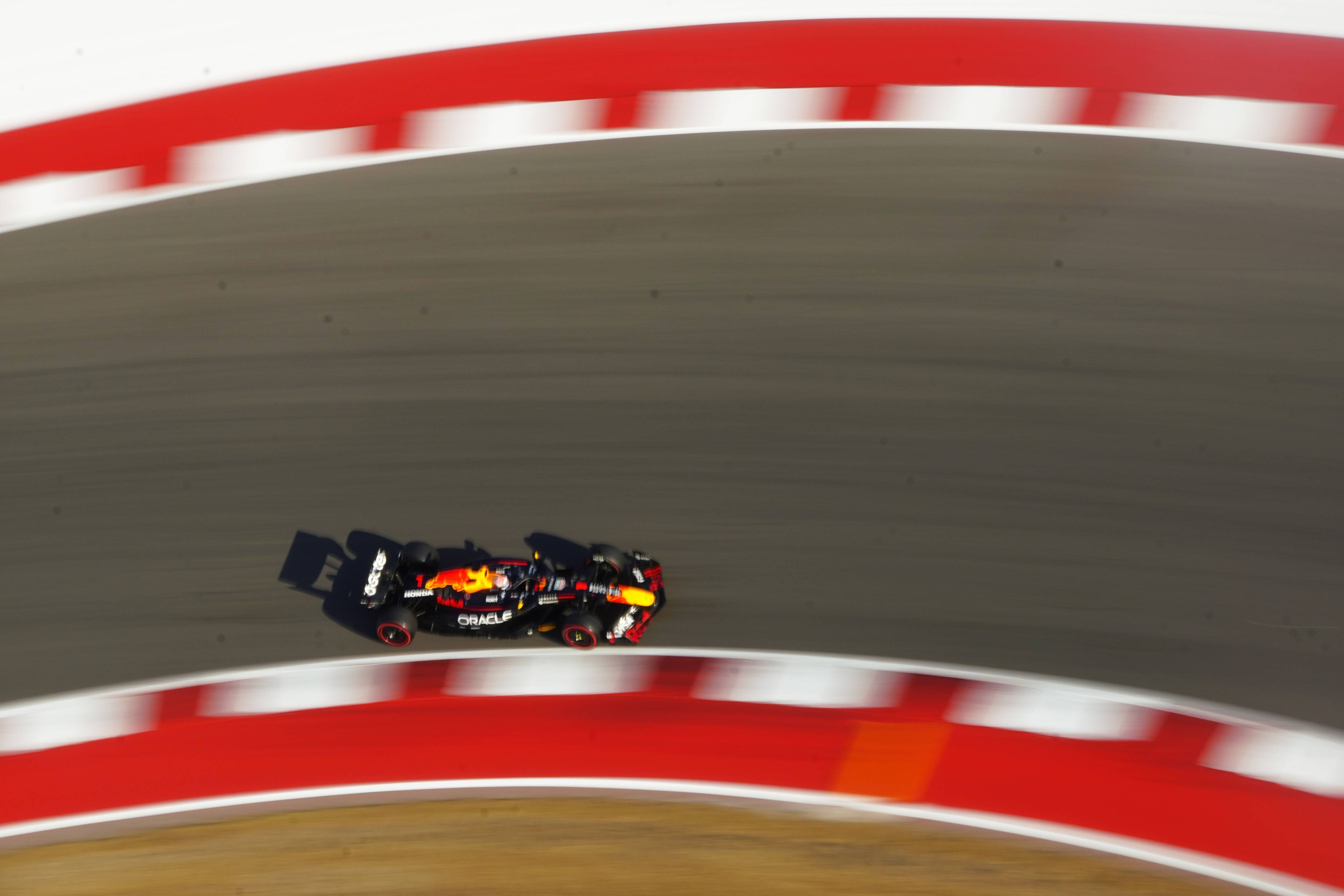 包含梅赛德斯翻盘雷诺车队，维斯塔潘扛起全队的词条