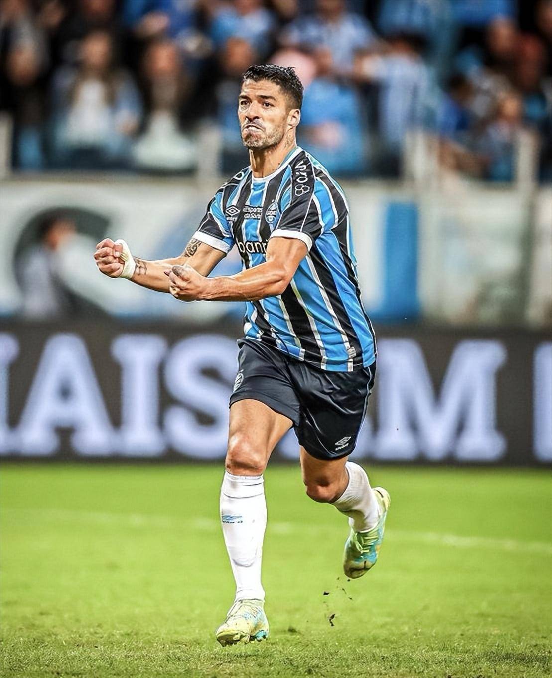 德国力克AC米兰,苏亚雷斯高光表现的简单介绍 德国力克AC米兰,苏亚雷斯高光表现的简单介绍