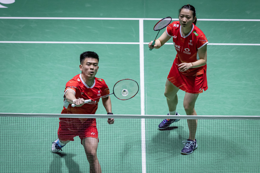 中国队力克法国队,郑思维刷新纪录 中国队力克法国队,郑思维刷新纪录