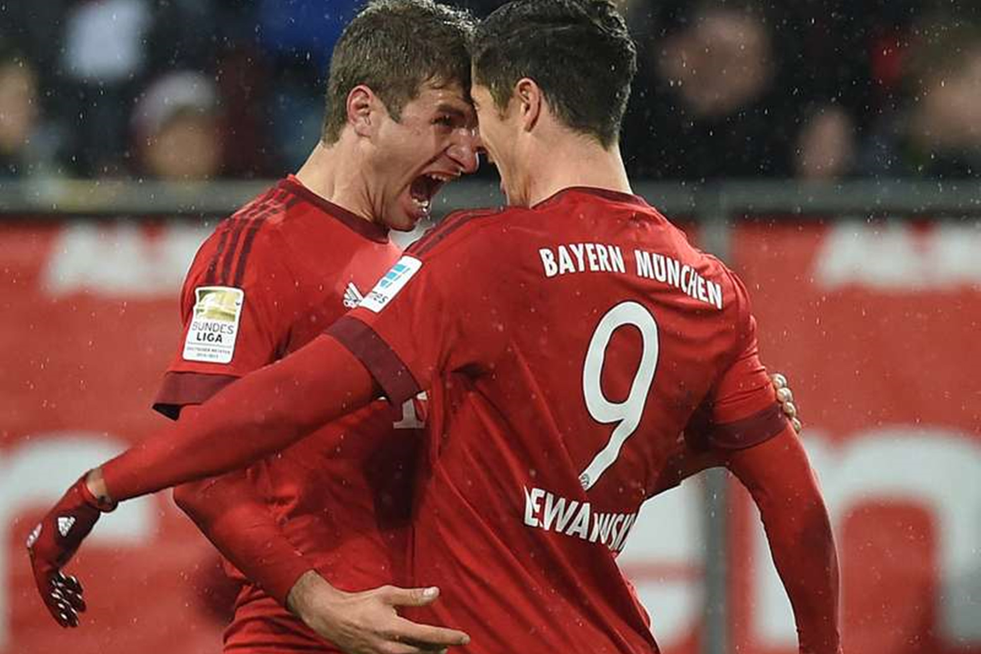 切尔西翻盘里昂，莱万统治全场