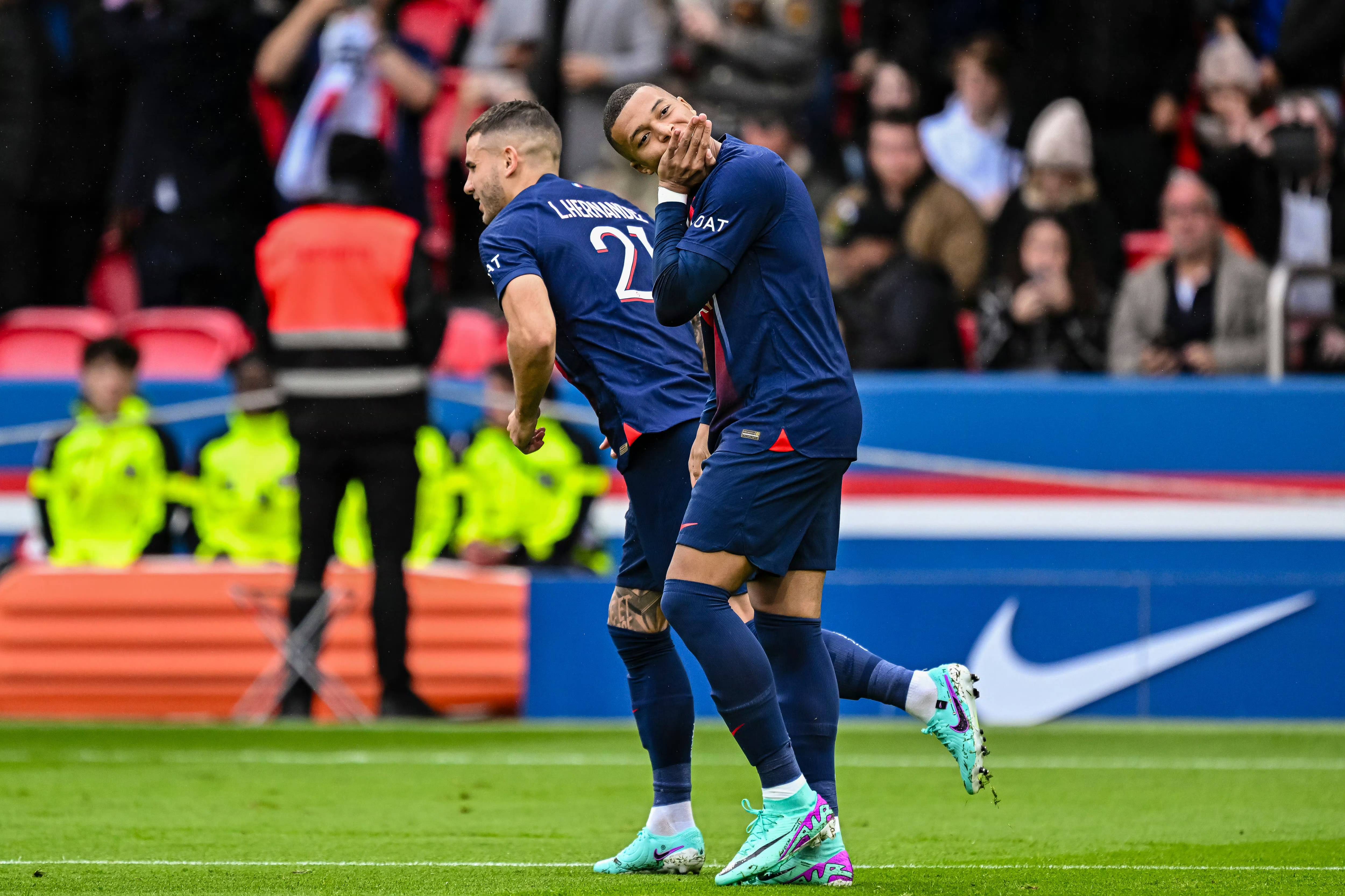 塞内加尔横扫国际米兰,姆巴佩高光表现 塞内加尔横扫国际米兰,姆巴佩高光表现