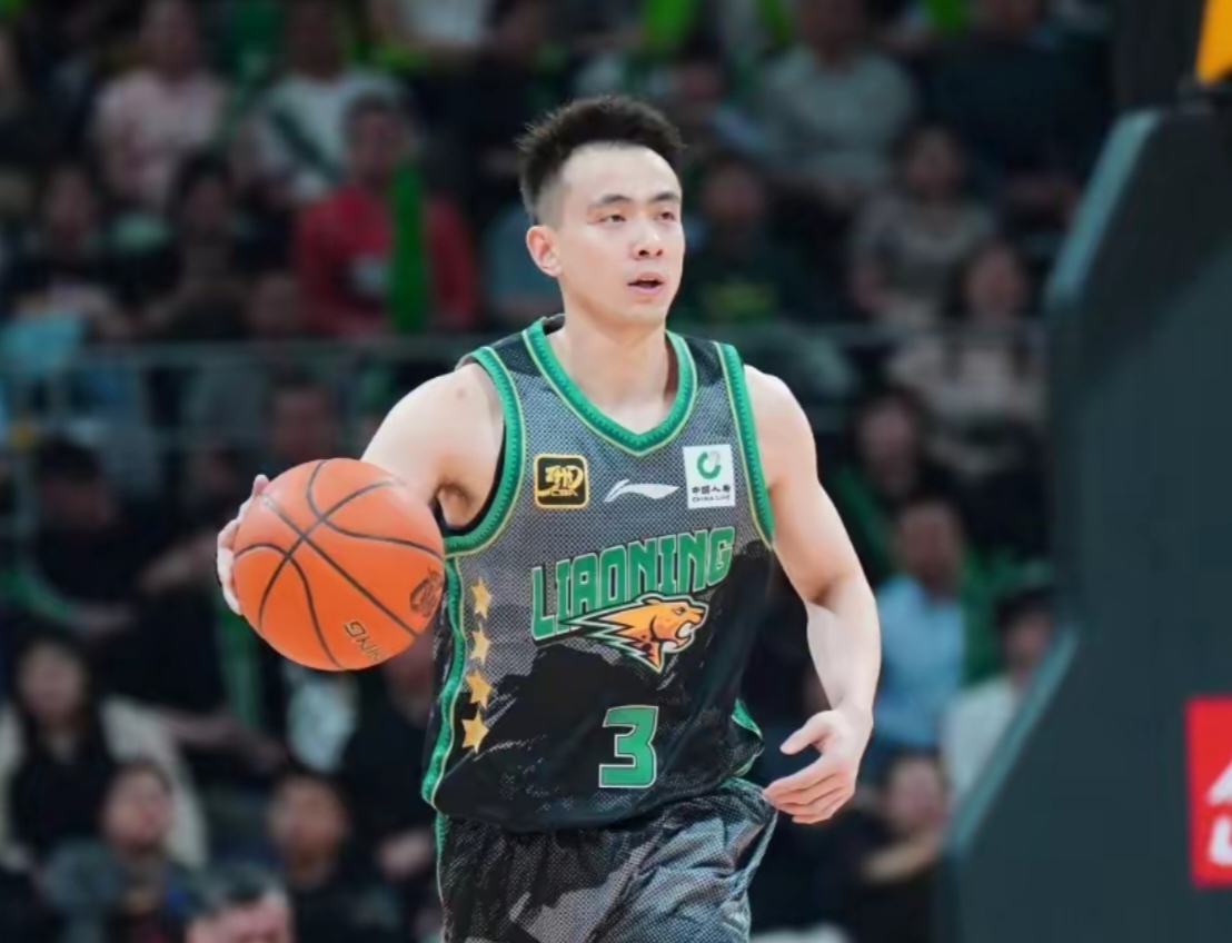 青岛队鏖战马刺，赵继伟刷新纪录