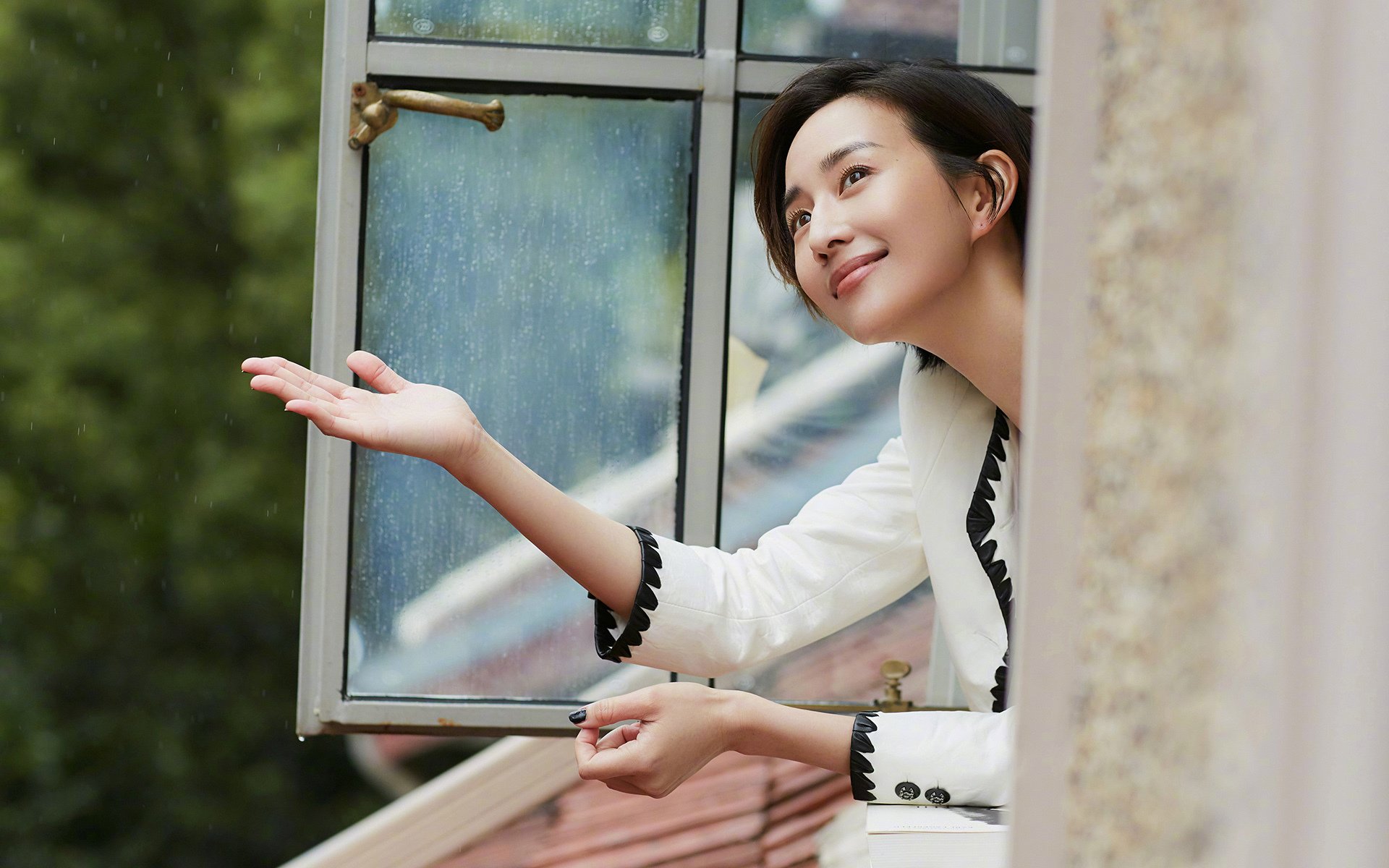 冰与火的交响，黄蜂式绞杀冻结老鹰，爱德华兹烈焰点燃胜利