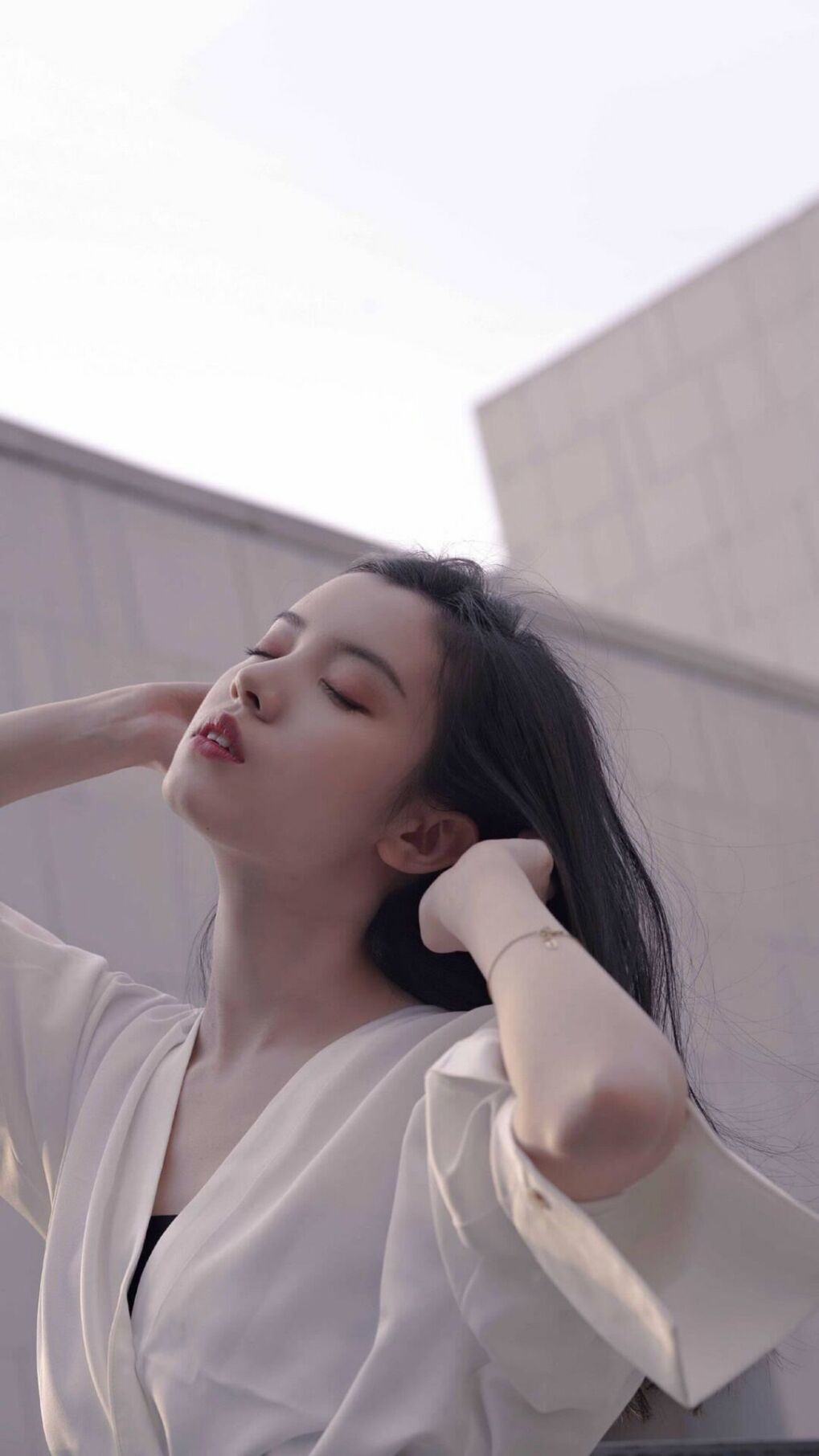 掘金强势压制篮网,米切尔关键时刻挺身而出