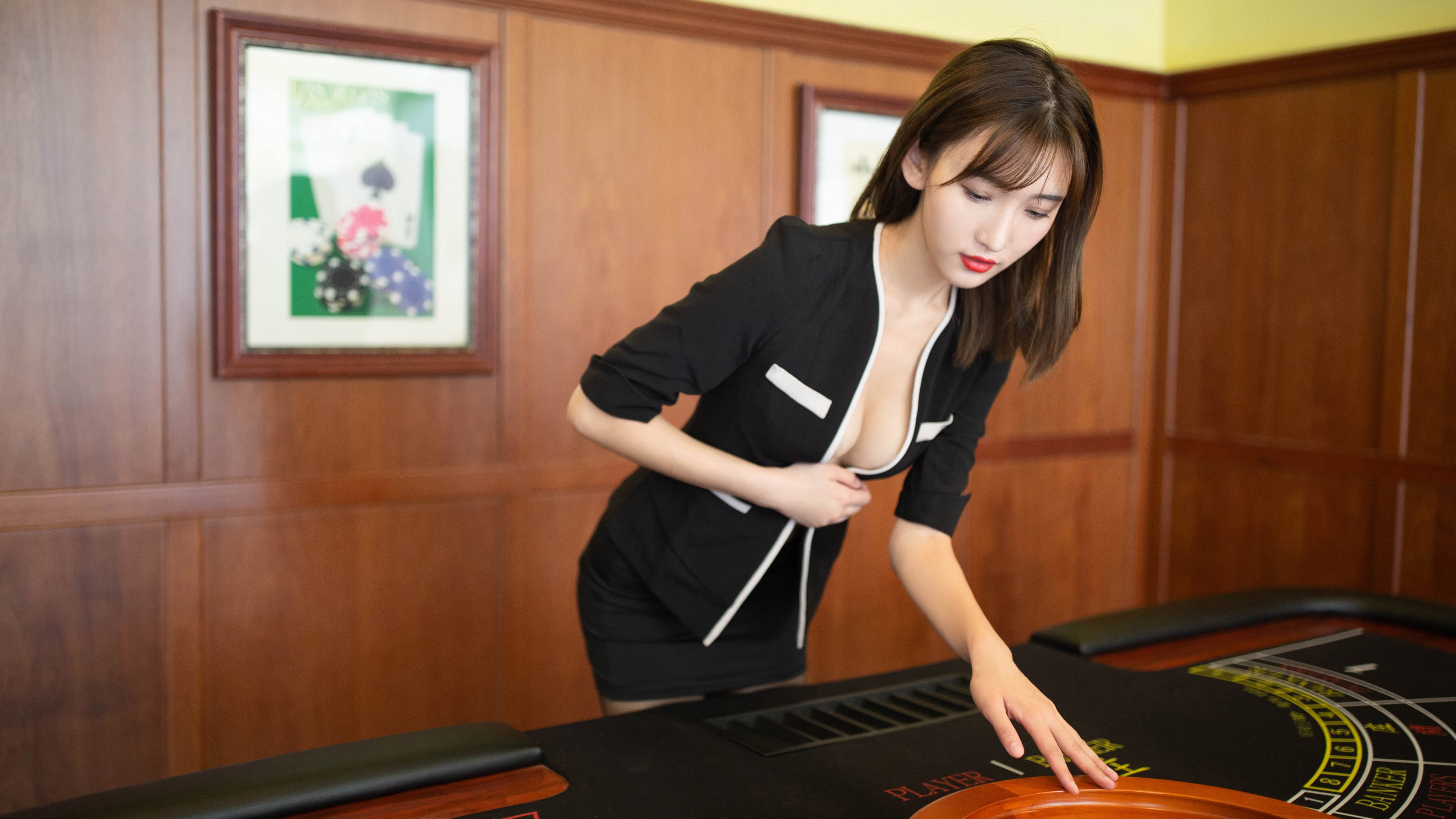 跨越时空的绝杀，独行侠惊魂夜与英超新王的加冕礼